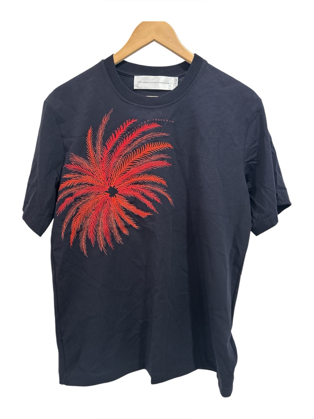 NWT Victoria Beckham Midnight Black Embroidered Red Palm Leaves Crew Neck Tee S
